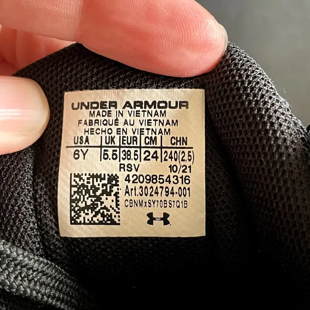 Under Armour black white